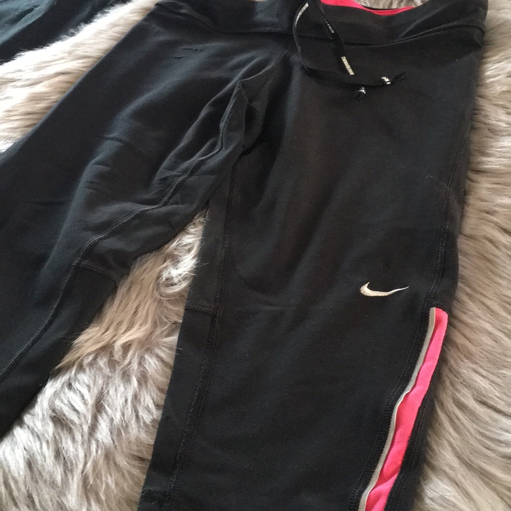 NIKE EUC Active/running  crop pant size S - Picture 2 of 5